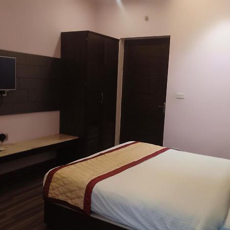 Hotel Rudra Vilas Агра Экстерьер фото