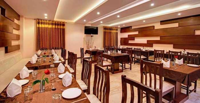 Hotel Rudra Vilas Агра Экстерьер фото